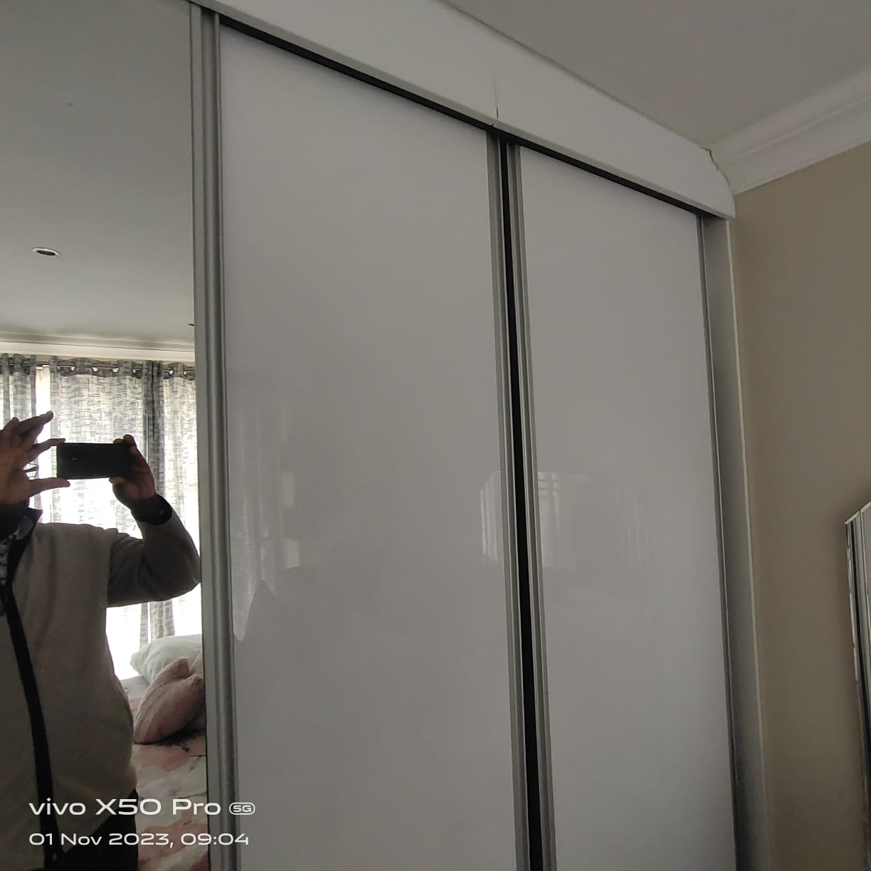 built in sliding wardrobe